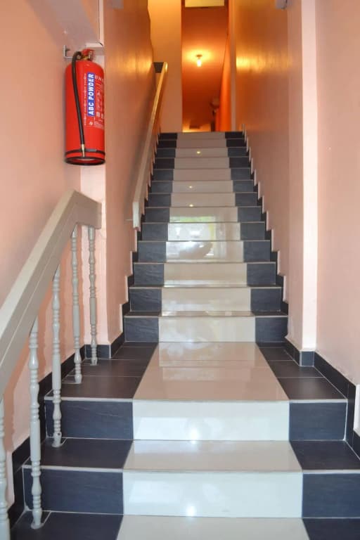 Hotel Indah - photo 11