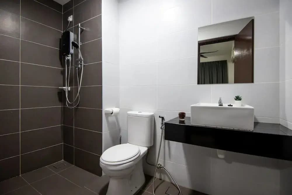 Comfy 3BR Apt @ KSL Daya Near Ikea Tebrau, Parking - photo 8
