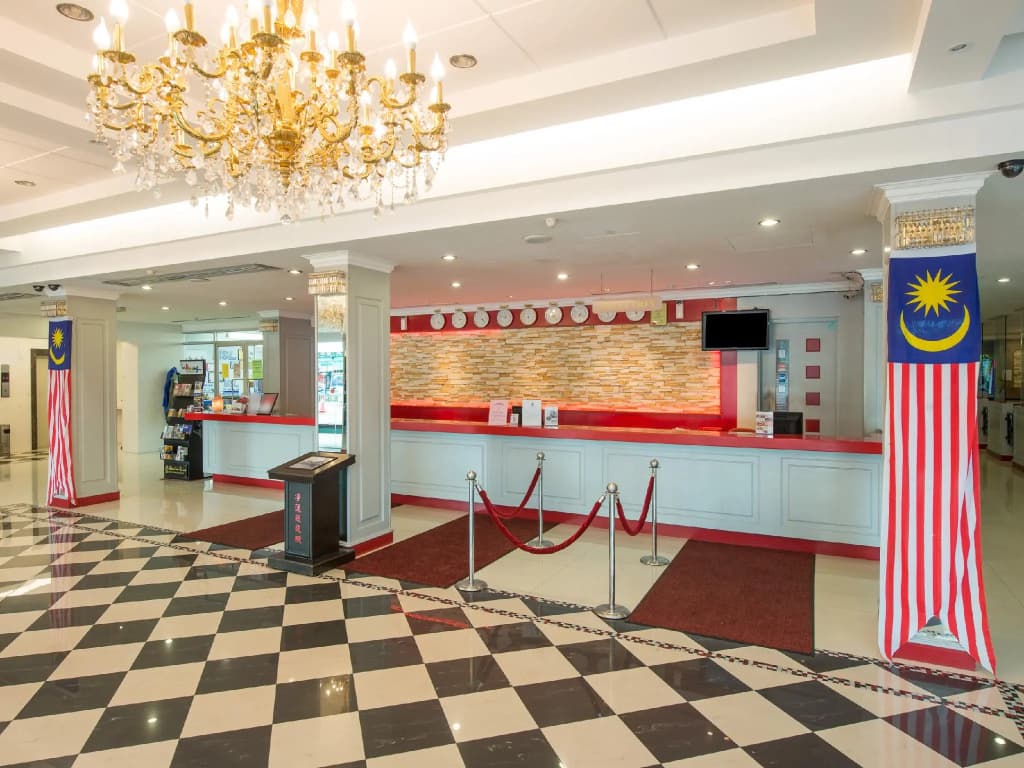 Red Rock Hotel - photo 25