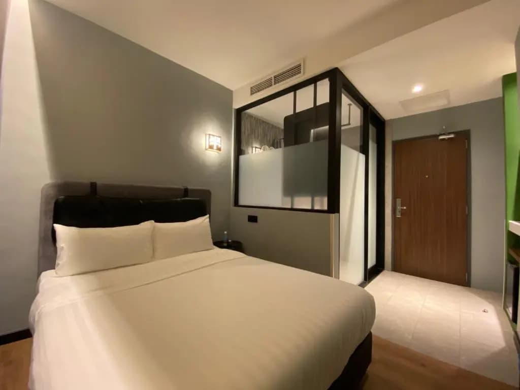 The Seraya Hotel - photo 2