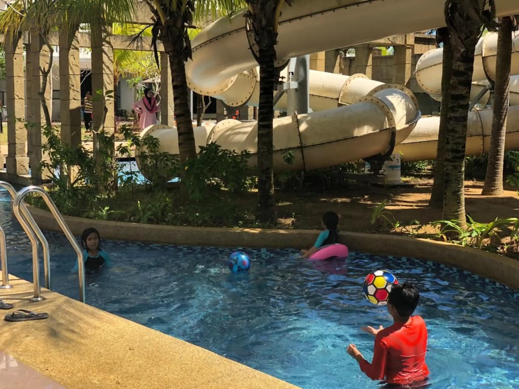 SWISS GARDEN RESIDENCE Beach Resort LUXURY apartment & FaMiLy SUITE - photo 25