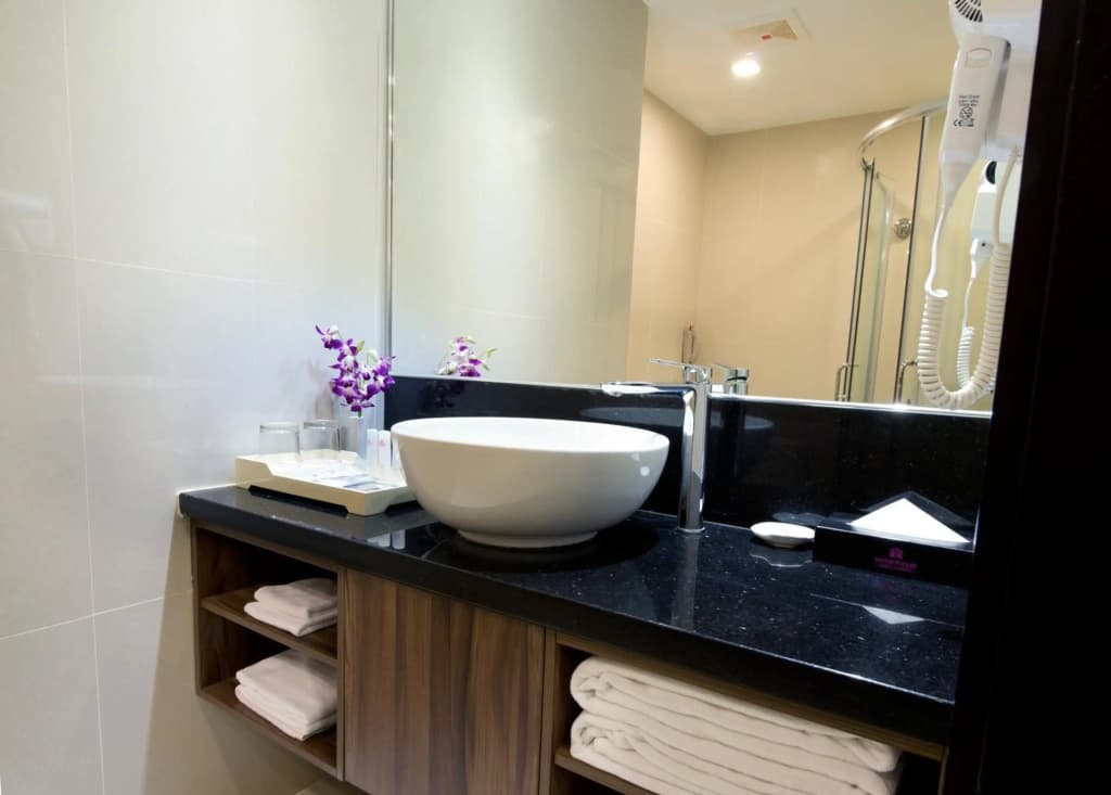 Hotel Royal Kuala Lumpur - photo 27