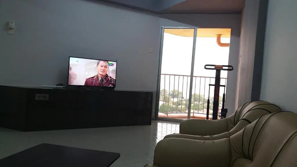 Coastside Homestay - photo 1