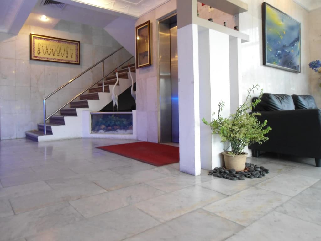 Regent Hotel - photo 11