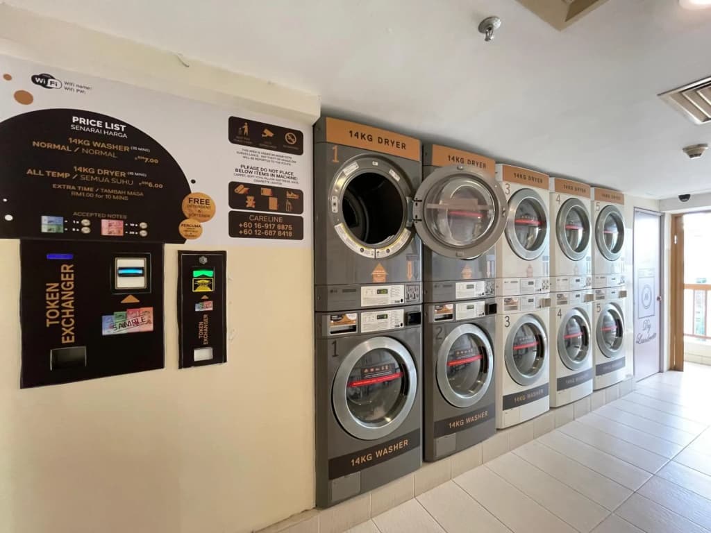 Sunway Resort Suites max 4 pax studio 1 mins walk to Sunway Pyramid - photo 1