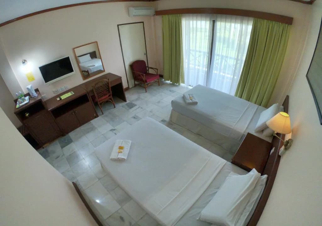 Borneo Paradise Beach Hotel - main photo