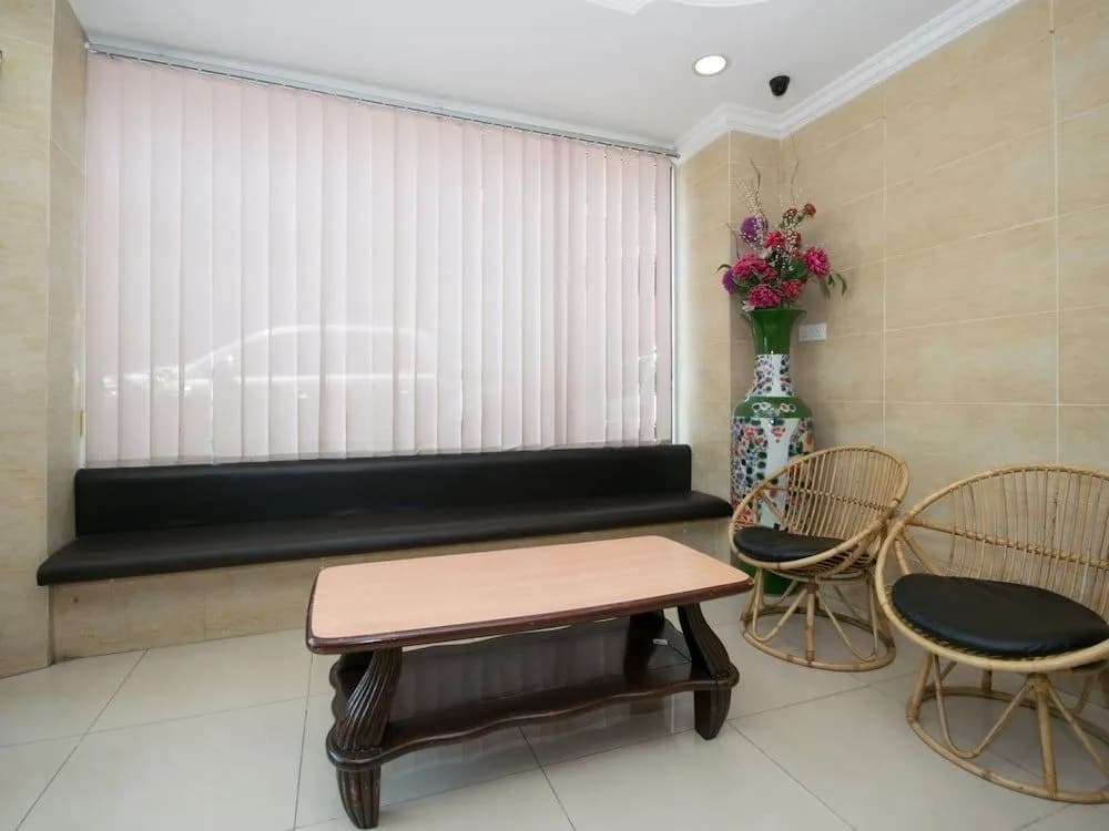 Oyo 963 Hotel Oriental - photo 12