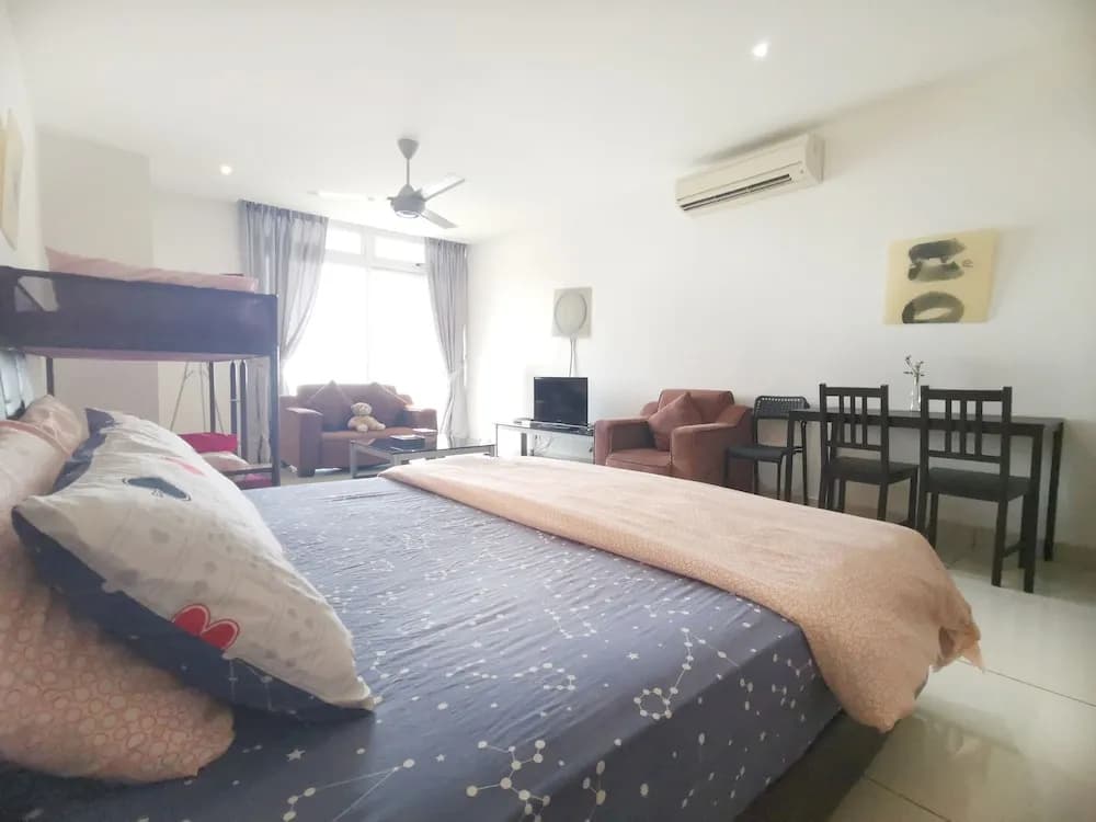 KSL Studio Homestay by Immaculate - photo 4