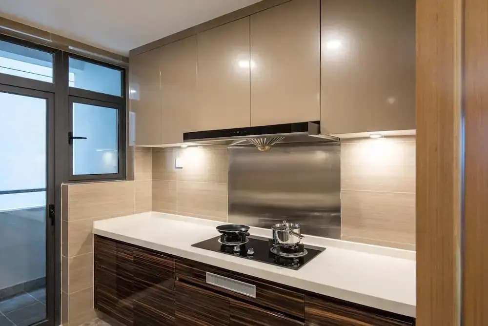 2BR R&F Phase2, CIQ R&F Mall, Free Parking - photo 5