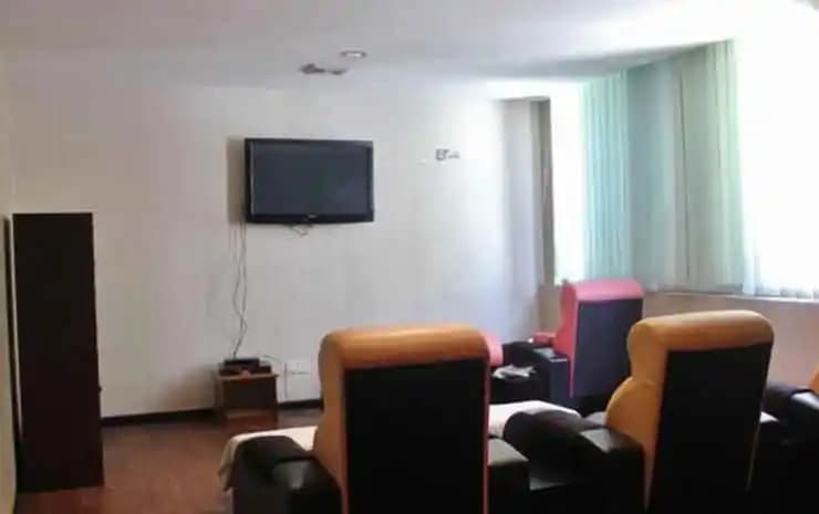 Prince Hotel - photo 16
