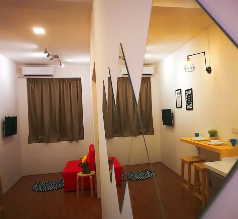 Lazy Elephant Guesthouse - photo 9