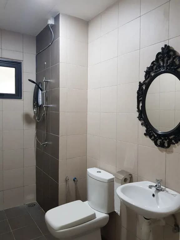 Executive Seaview at Icon Residence - photo 7
