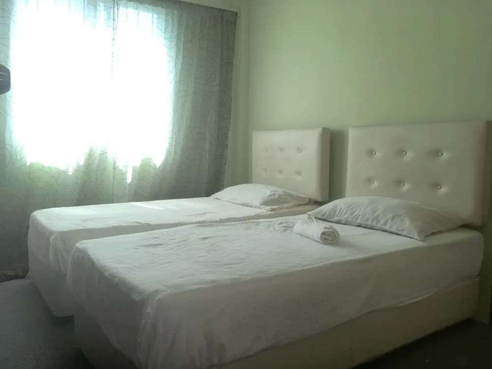 OYO 89589 Naiim Hotel - photo 4