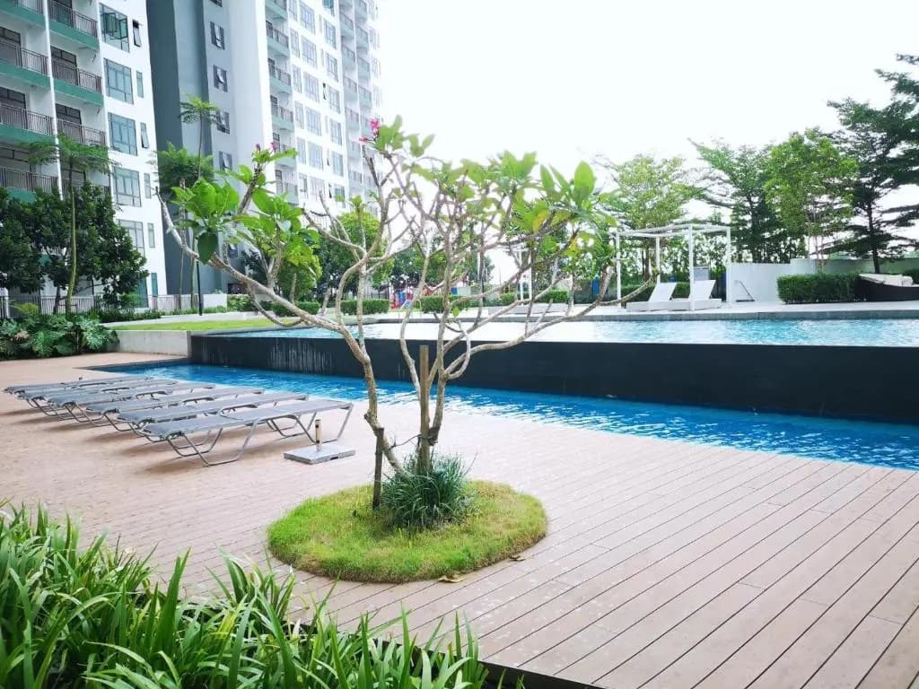 YOLO Budget CONDO Premium Facilities - photo 5