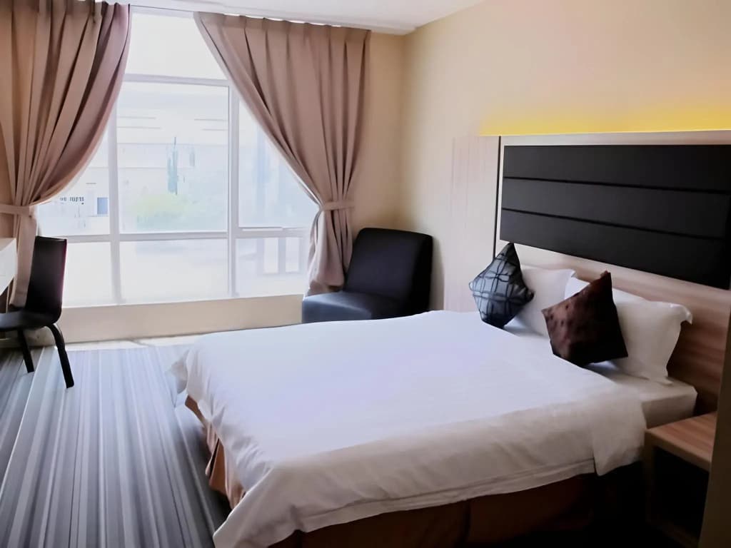 Palette Kota Kinabalu Near by Imago Shopping Mall Formerly Zara's Boutique Hotel - photo 17