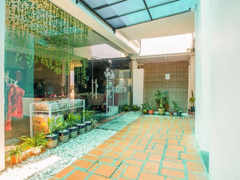 Oyo Capital O 89353 Nostalgia Boutique Hotel & Restaurant - photo 14