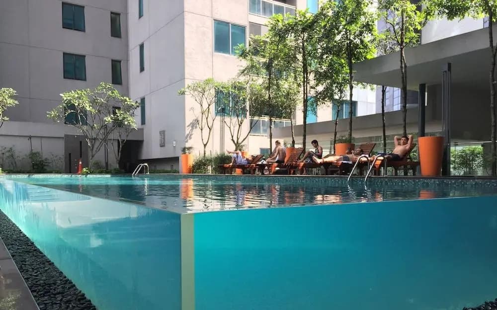 Mercu Summer Suites Freluxe Homestay - photo 10