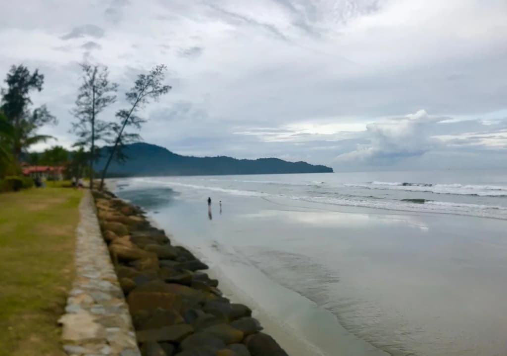 Sunset Seaview Beach Villas & Spa Suites at Nexus Karambunai - photo 14