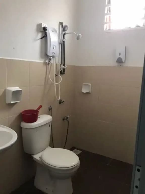 OYO Home 90360 Homestay Bandar Putra 3 - photo 8