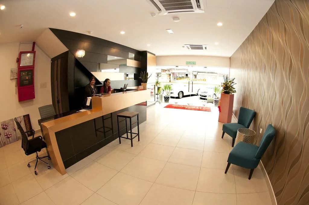 Hotel Cheqinn - photo 2