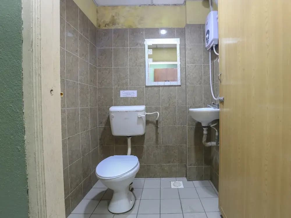 OYO 904 Avee Budget Inn - photo 8