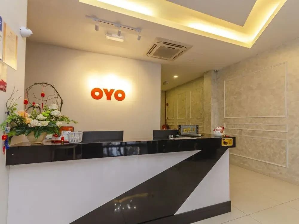 OYO 89423 Zenz Hotel - photo 2