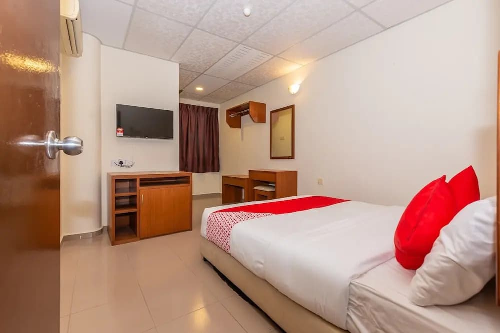 OYO 90893 Hotel 68 Kampung Lapan - photo 3