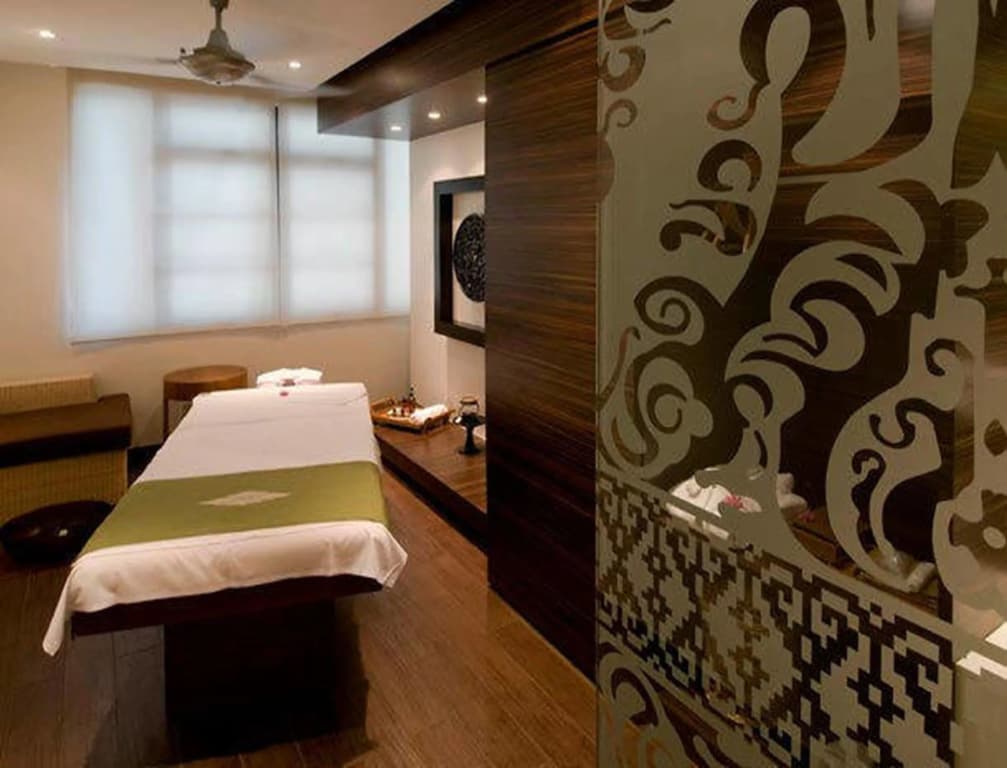 Renaissance Kuala Lumpur Hotel & Convention Centre - photo 26