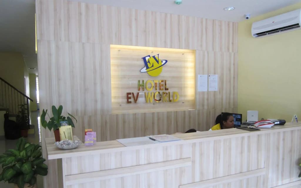 Hotel Zamburger Subang Jaya - photo 1