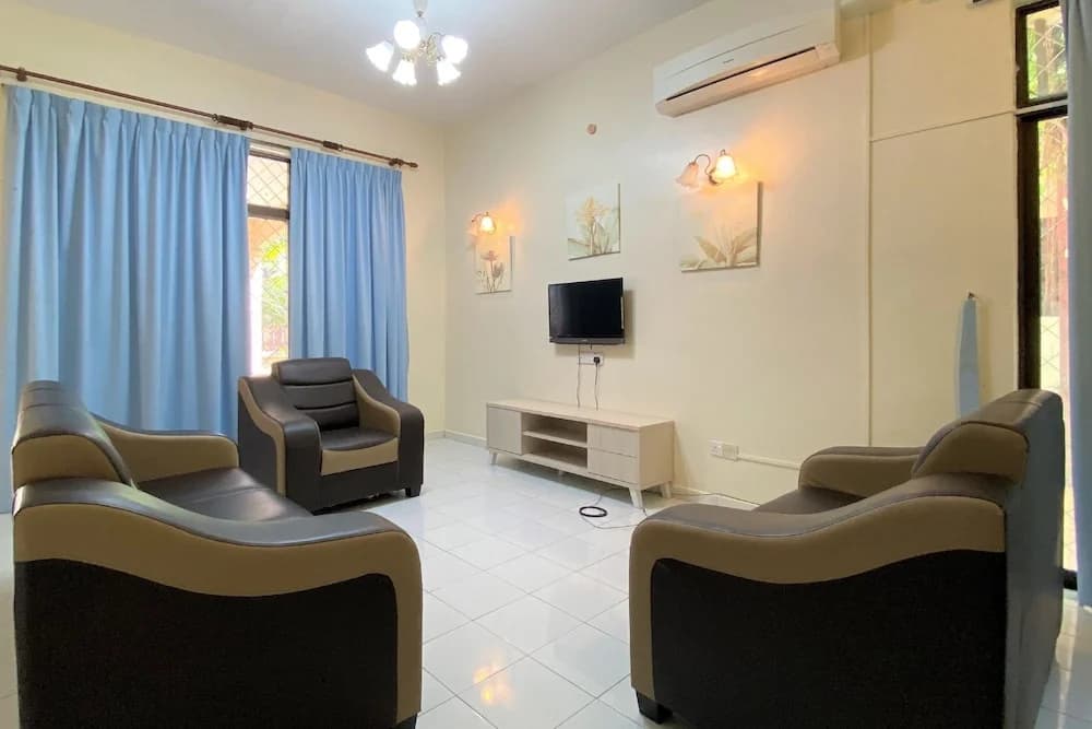 Oyo 90199 Homely&cozy House - photo 20