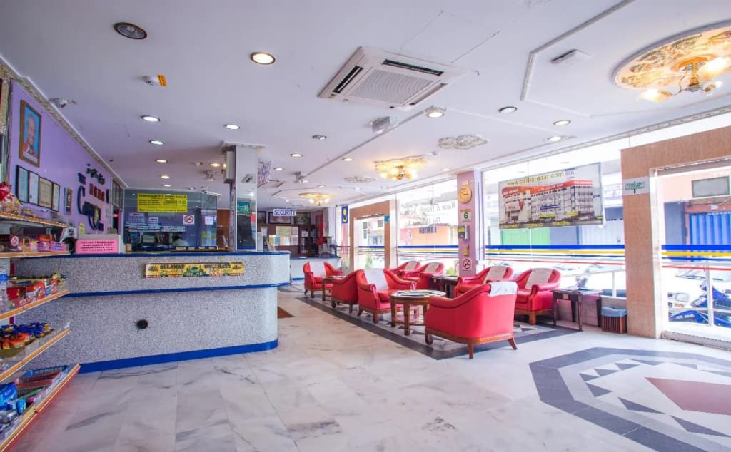 Carlton Star Hotel - photo 14