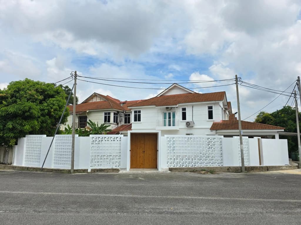 Homestay Kuantan Casa Yara, 2 Storey Corner House - photo 4