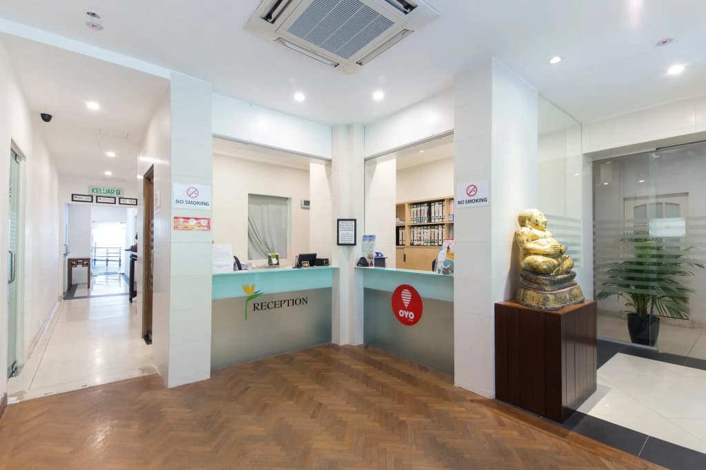 Lodge Paradize Hotel by OYO Rooms - photo 8
