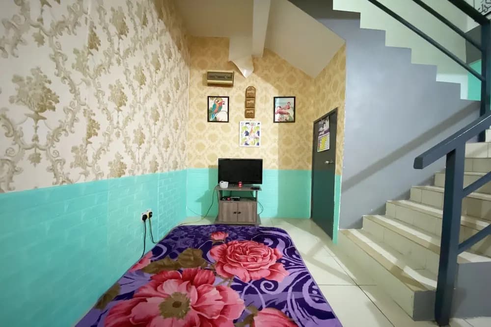 OYO 90198 Aleesya Homestay - photo 8