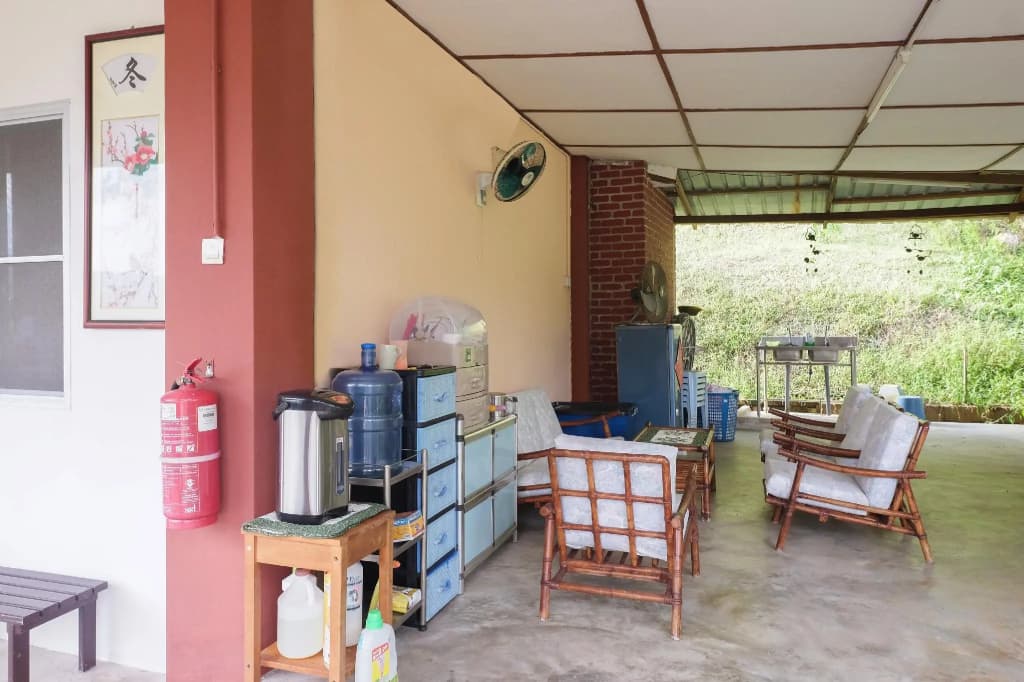 OYO 89928 ACF Guest House - photo 10