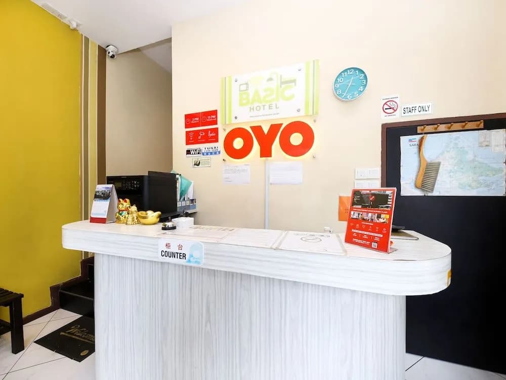 OYO 228 Basic Hotel - photo 11