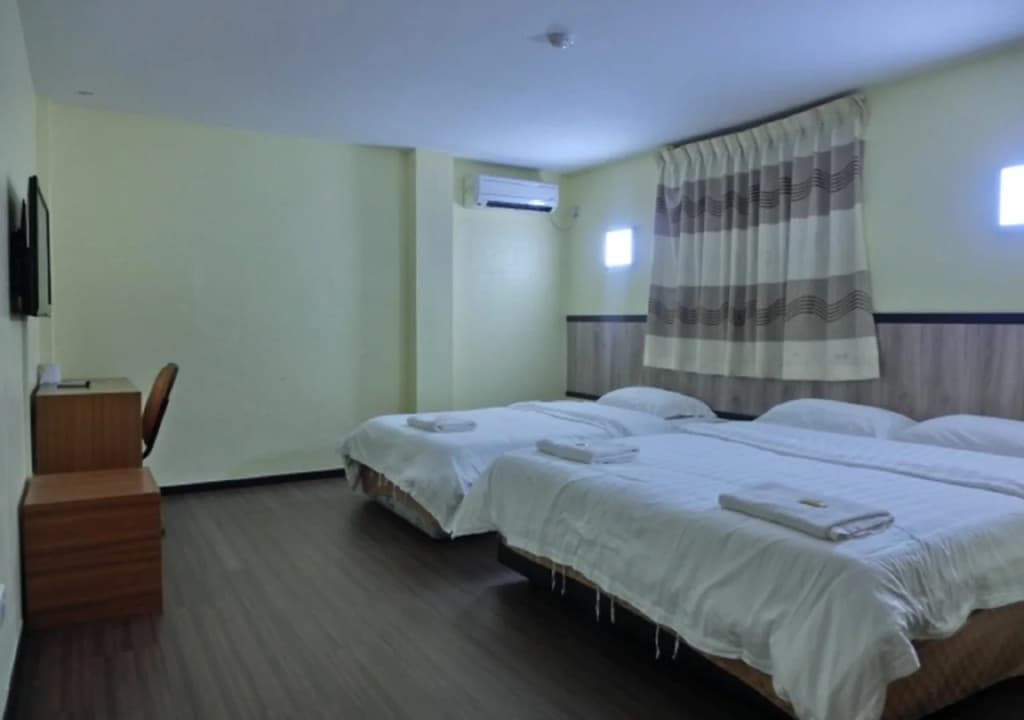 The Garden Inn - photo 4