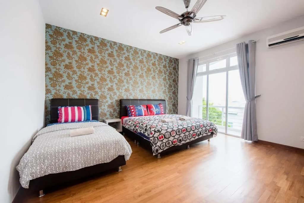 New Corner Shamrock Beach Villas Seaview - photo 3