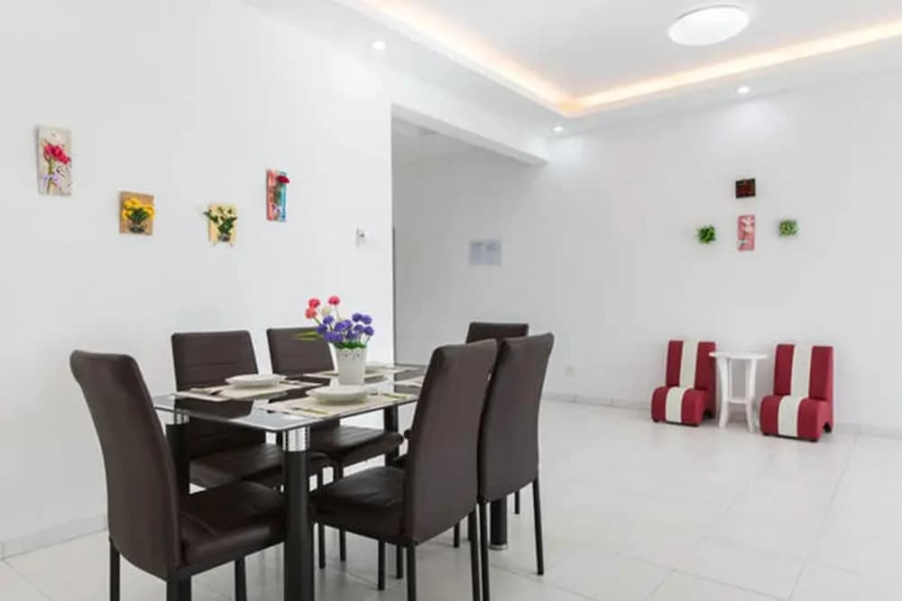 Sky Holiday Home - City View - photo 18