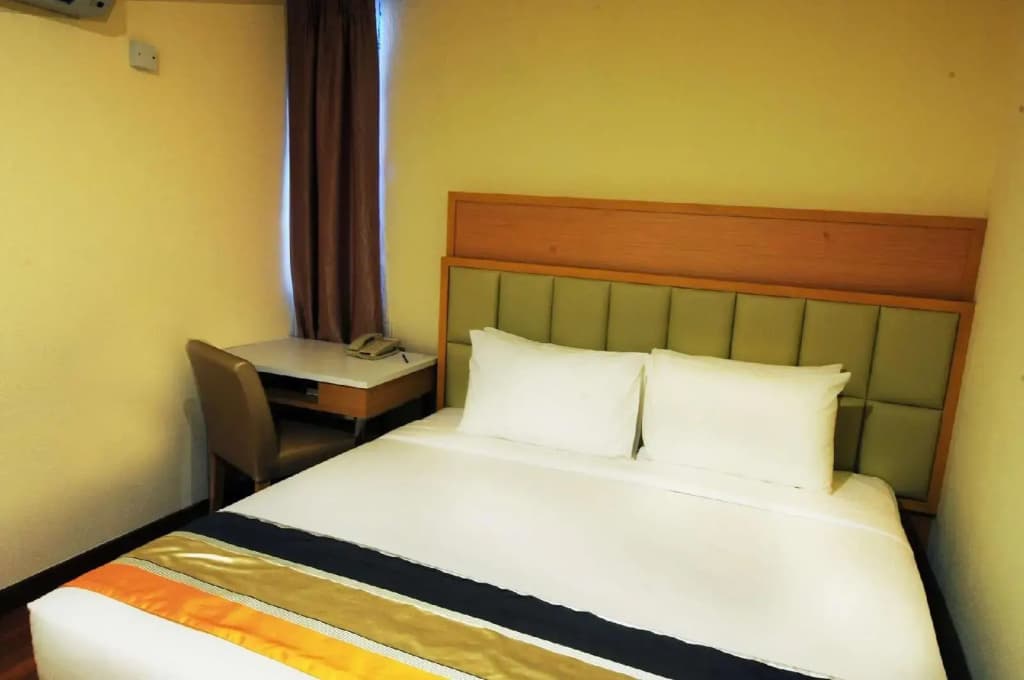 Hotel Sentral Seaview @ Beachfront - photo 1