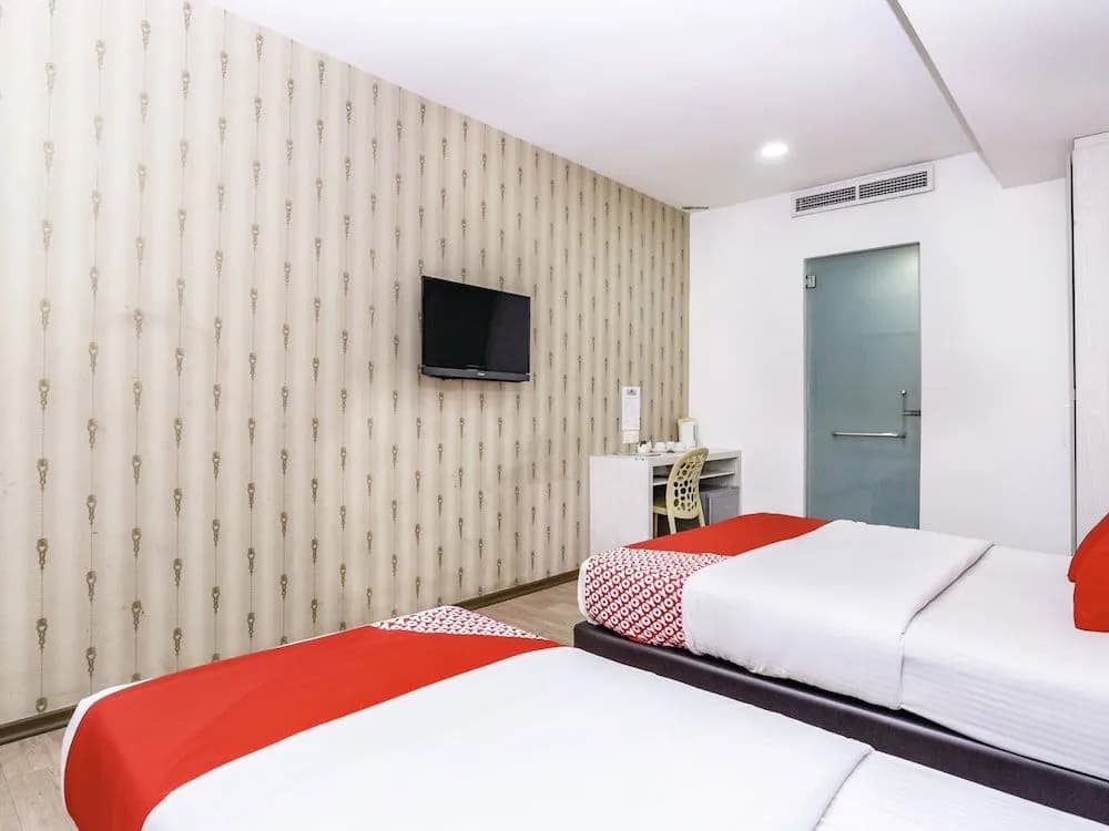 OYO 519 Domus Hotel - photo 3