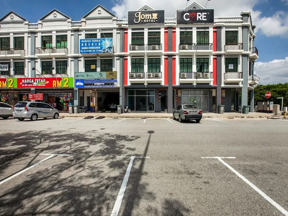 Oyo 89659 Jom Hotel - photo 1