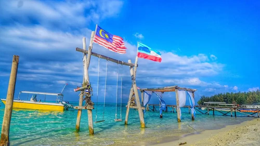 Mantanani Dugong Beach - photo 6