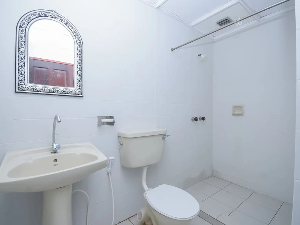 Super OYO 1018 Telang Usan Hotel Miri - photo 8