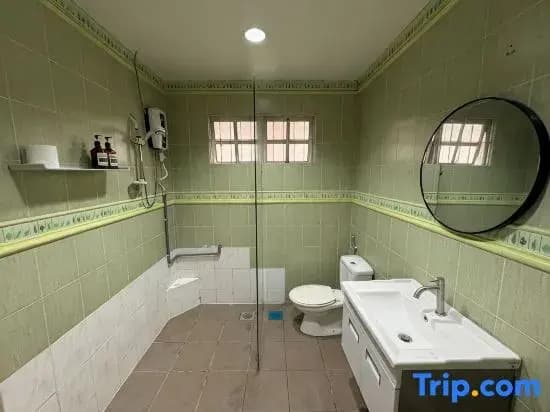 6 Bedroom 24 Pax Karaoke Pool Stay for Family OKR by Manhattan Group - photo 4