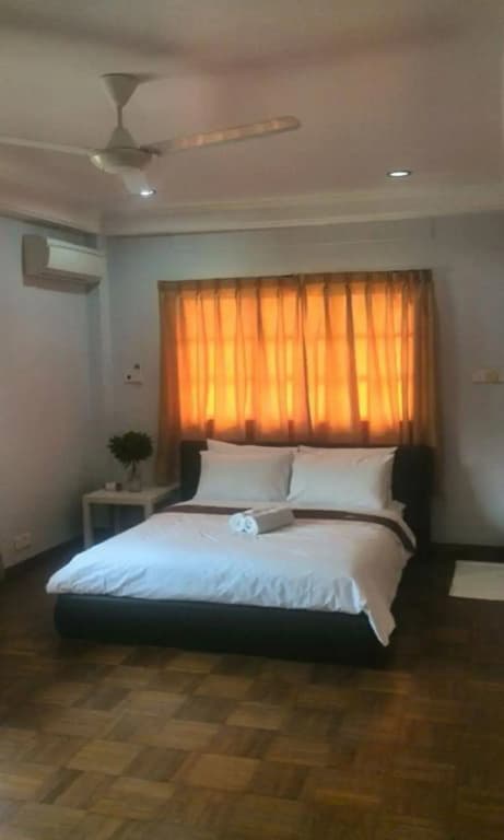 Abang Adik Service Suite Hotel Melaka - photo 7