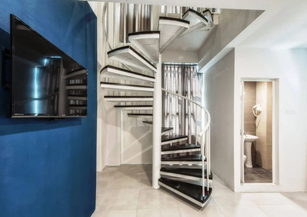 Econtel Hotel - photo 10