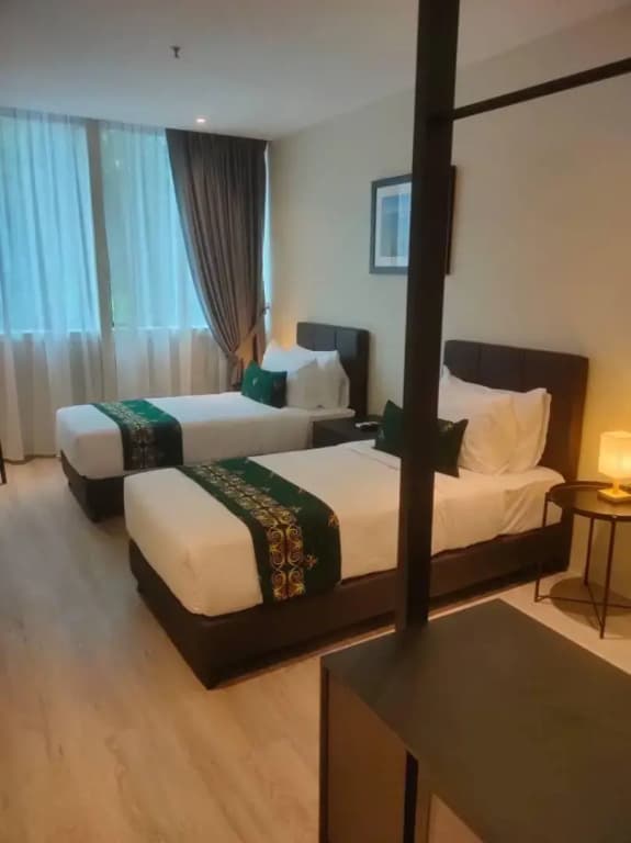 Telang Usan Hotel - photo 45