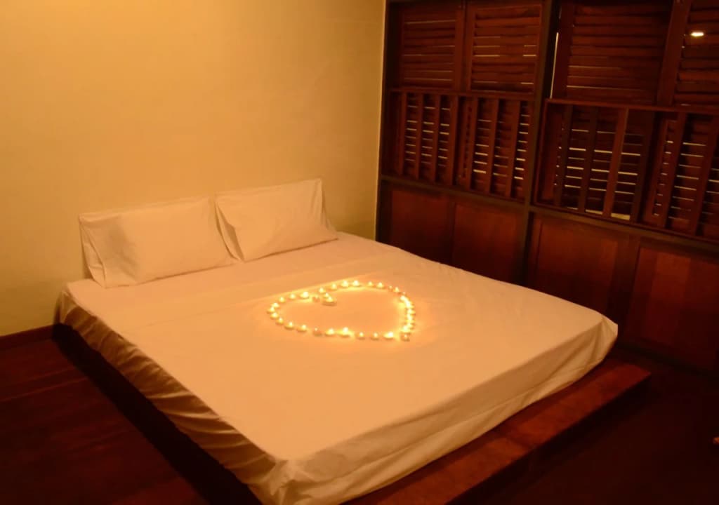 Hotel Ceylon - photo 2