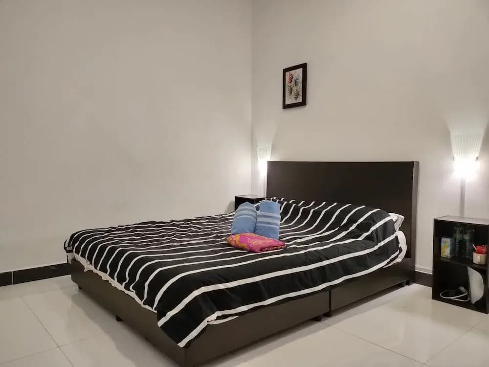 Aleesa Roomstay 3 - photo 4